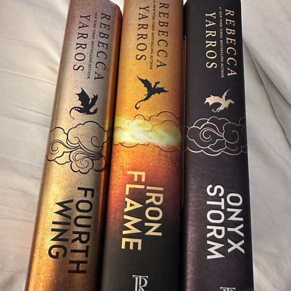 Book Set - Fourth Wing, Iron Flame, Onyx Storm - Picture 2 of 4